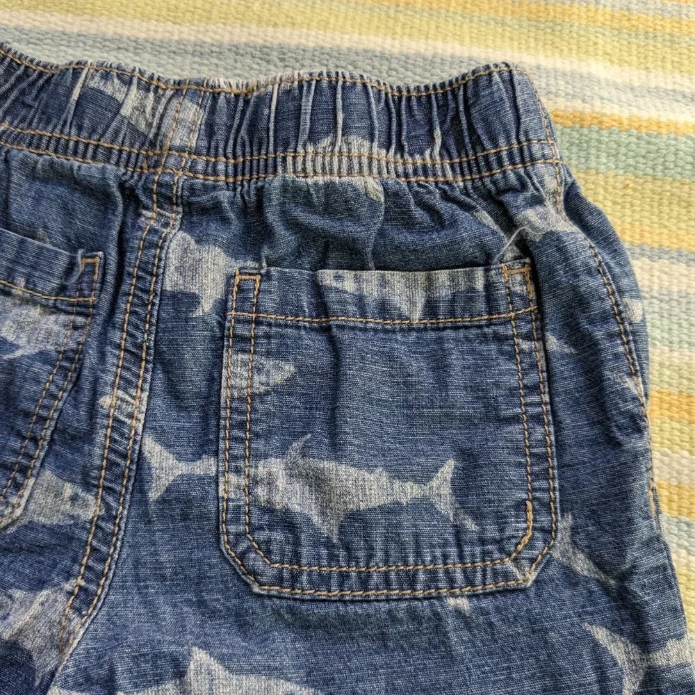 🛍️ BUNDLE ONLY |  Toddler Gymboree shark print jean pull on shorts 18-24m